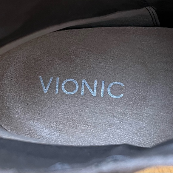 Vionic Women’s Suede Chelsea Boots Size 9.5 Ankle Dark Taupe Vera - Picture 2 of 8